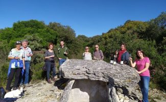 Balade accompagnée "Dolmens et Vins" à Labeaume