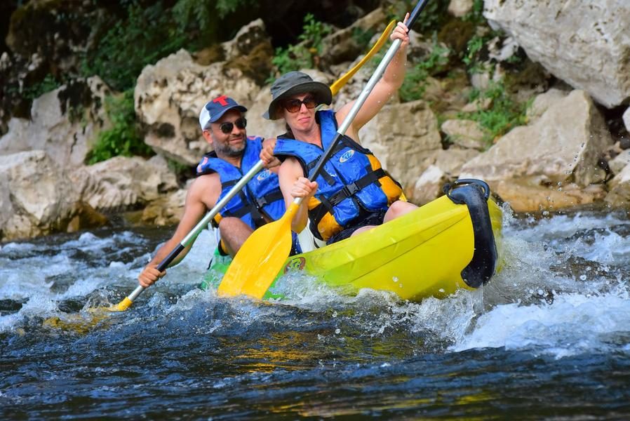 Canoë - Kayak de Vallon à St Martin d'Ardèche - 32 km / 1 jour avec la Petite Mer