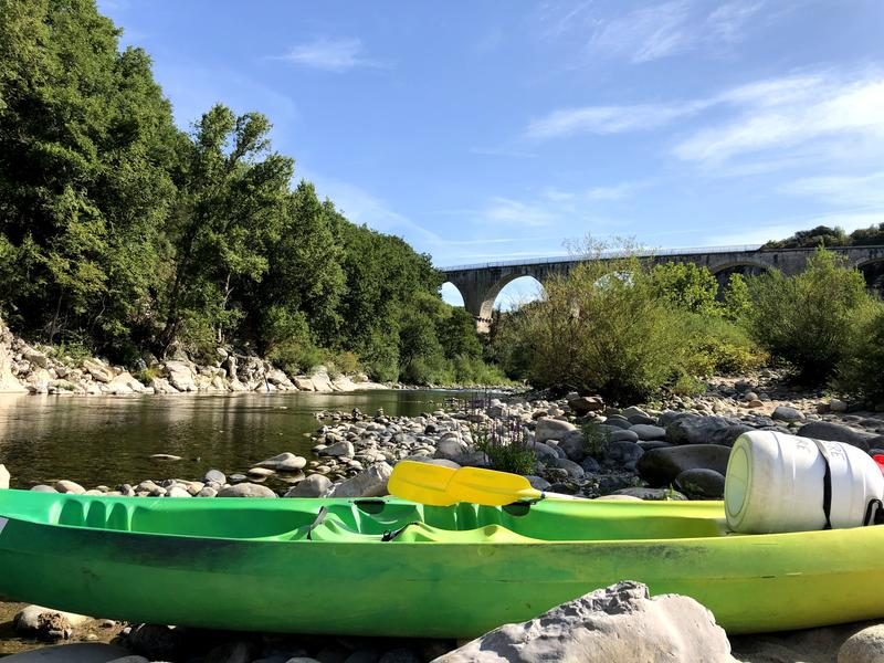 Canoë - Kayak de Vogüé à St Martin d'Ardèche - 60 km / 3 jours avec Rivière et Nature